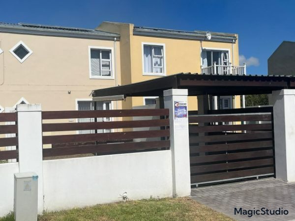 2 Bedroom Property for Sale in Parsonsvlei Eastern Cape
